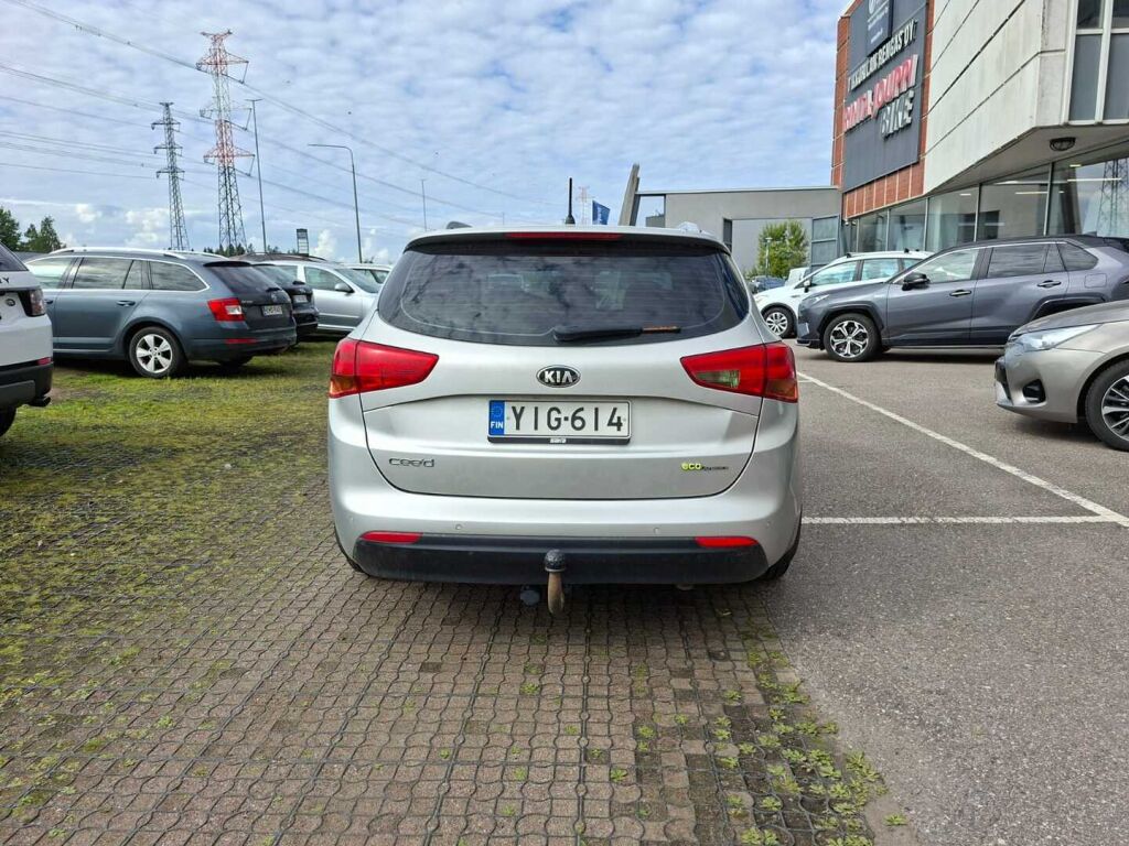 Kia Ceed 2013 Hopea