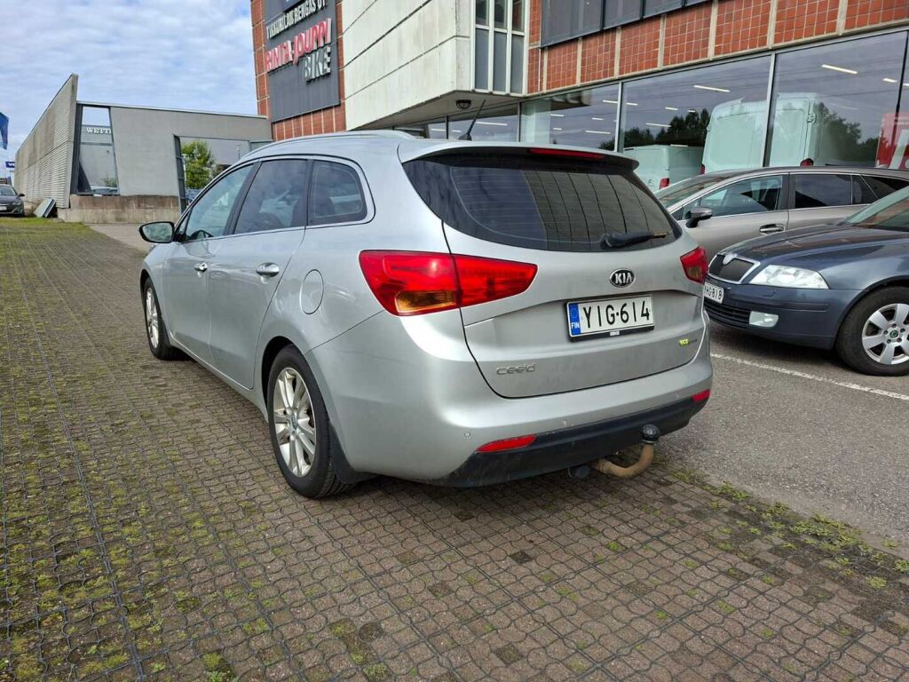 Kia Ceed 2013 Hopea
