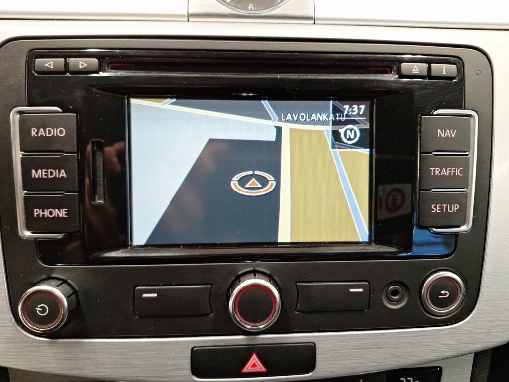 Volkswagen Passat 2013 Ruskea (beige)