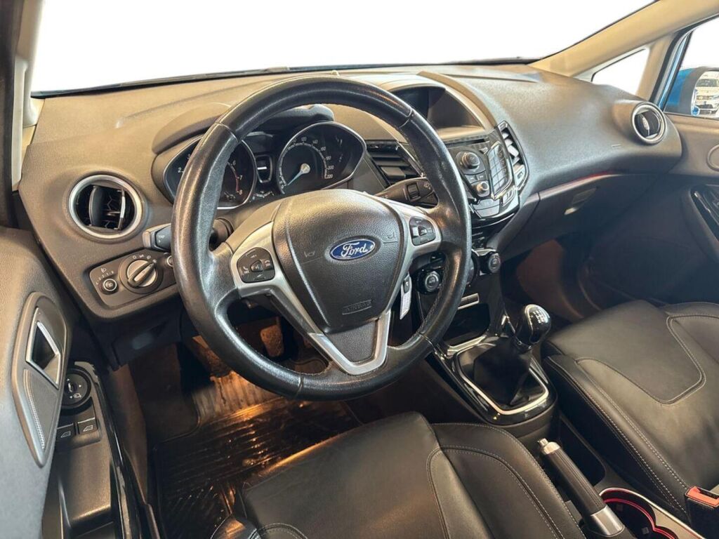 Ford Fiesta 2013 Sininen