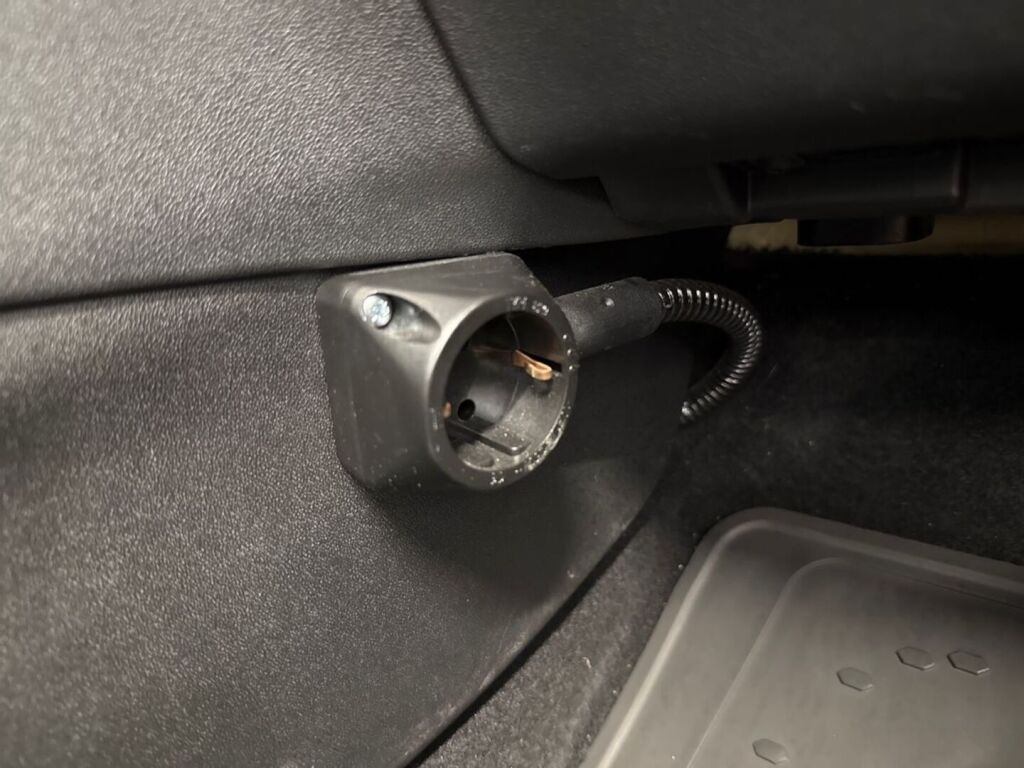 Peugeot 208 2013 Harmaa