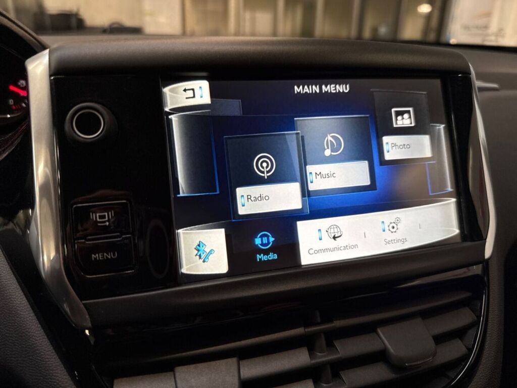 Peugeot 208 2013 Harmaa