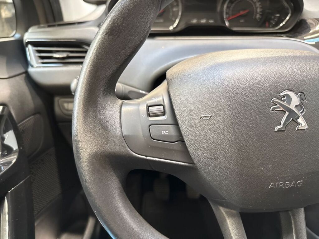 Peugeot 208 2013 Harmaa