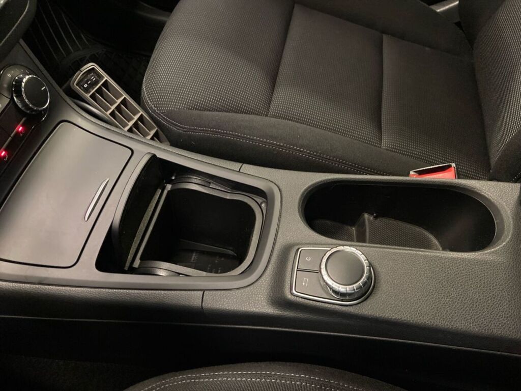 Mercedes-Benz B 2013 Harmaa