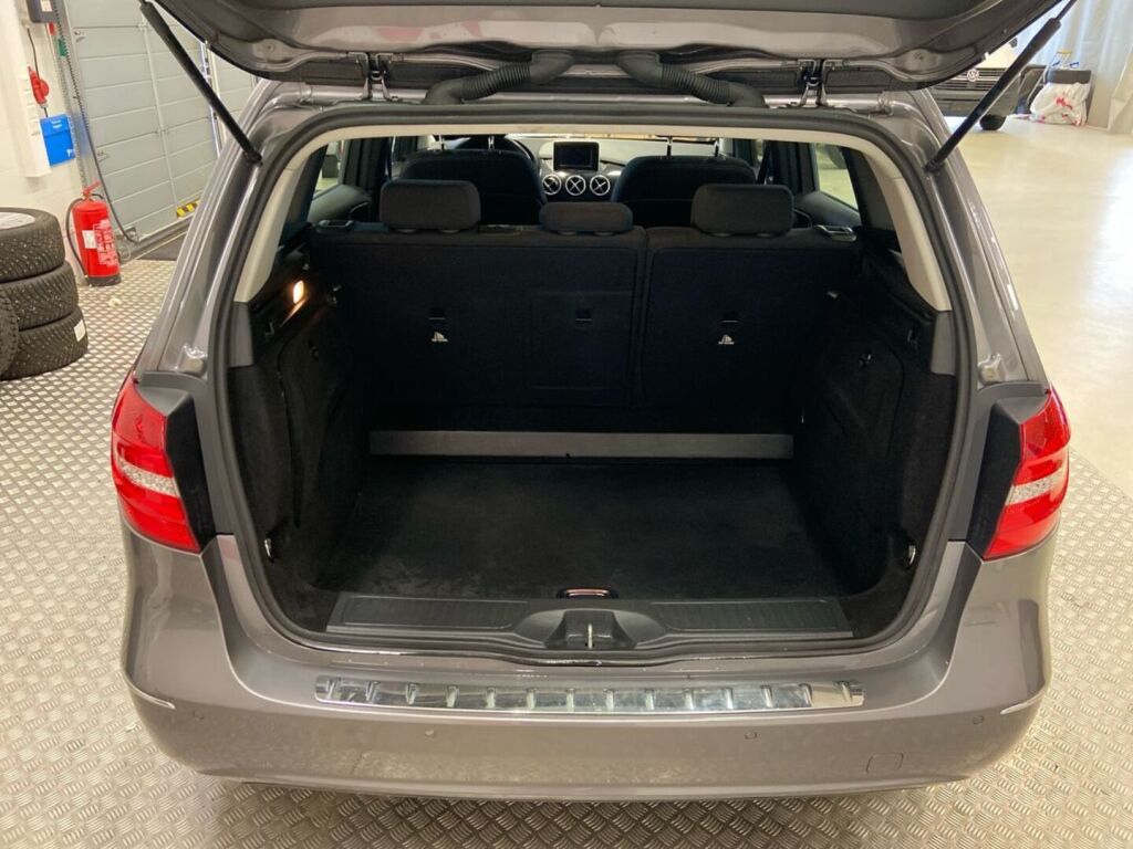 Mercedes-Benz B 2013 Harmaa