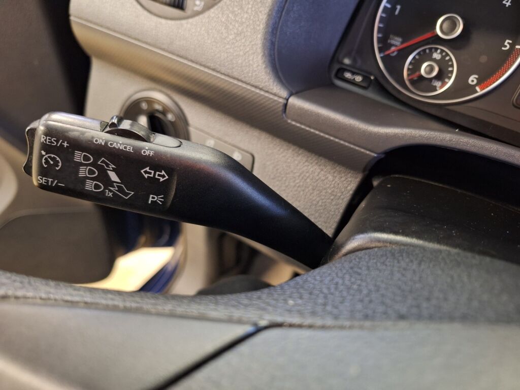 Volkswagen Caddy 2013 Sininen