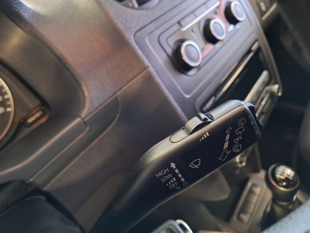 Volkswagen Caddy 2013 Sininen