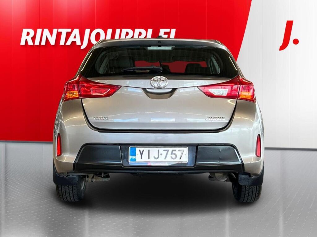 Toyota Auris 2013 Ruskea (beige)
