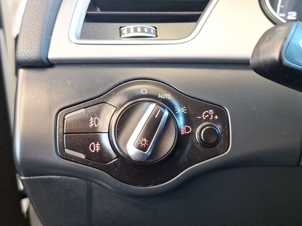 Audi A4 2013 Valkoinen