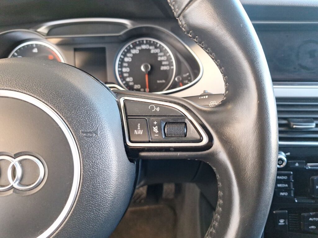 Audi A4 2013 Valkoinen