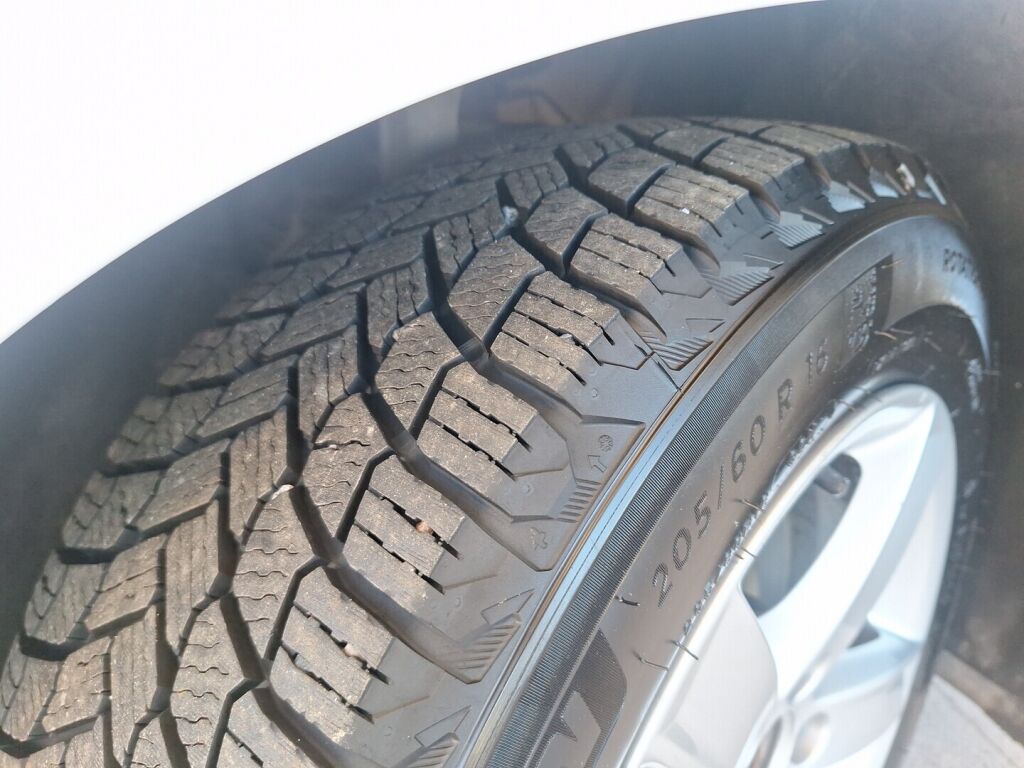 Audi A4 2013 Valkoinen