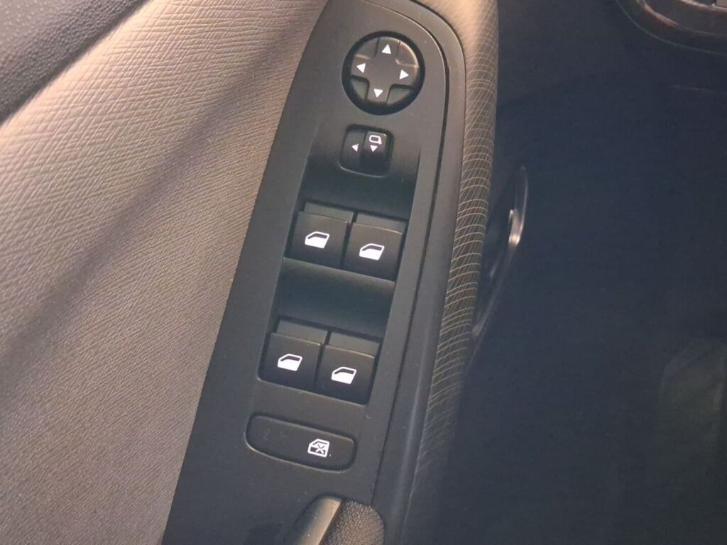 Citroen C4 Picasso 2013 Punainen