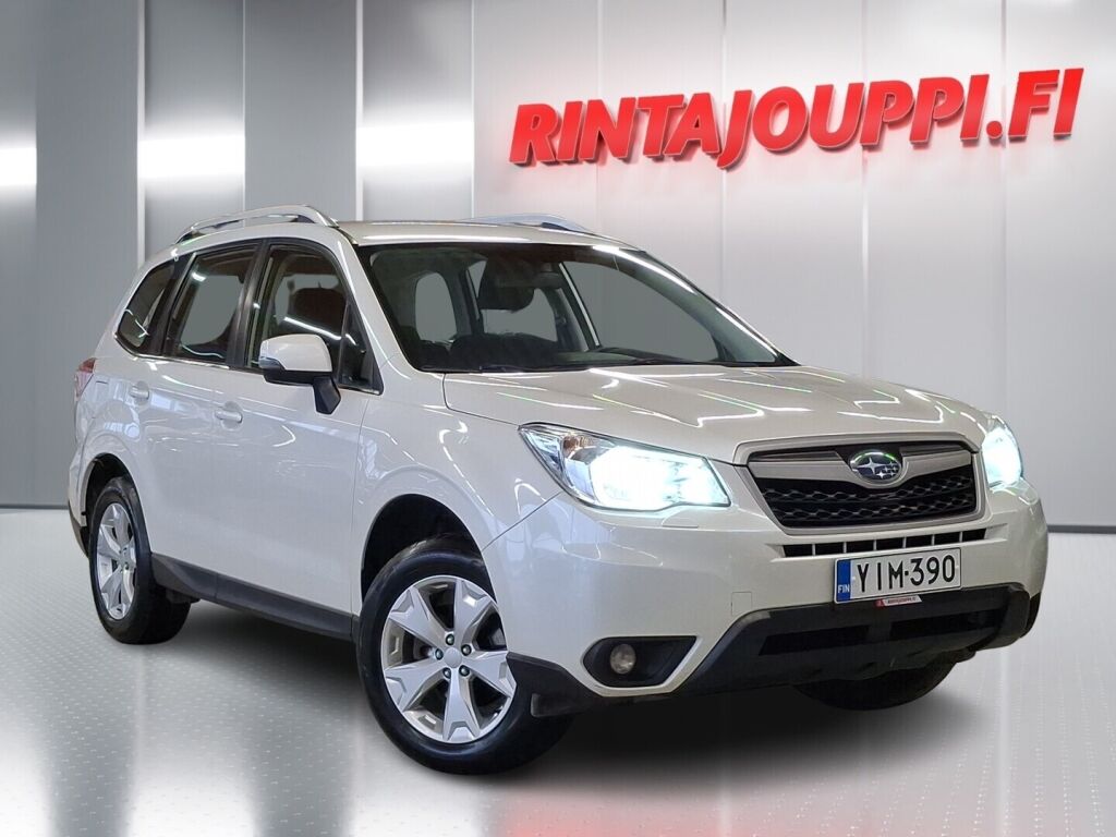 Subaru Forester 2013 Valkoinen