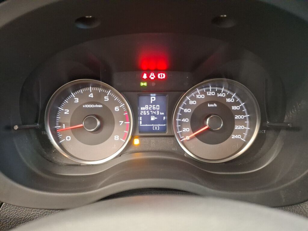 Subaru Forester 2013 Valkoinen