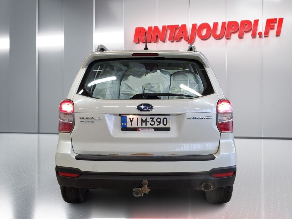 Subaru Forester 2013 Valkoinen