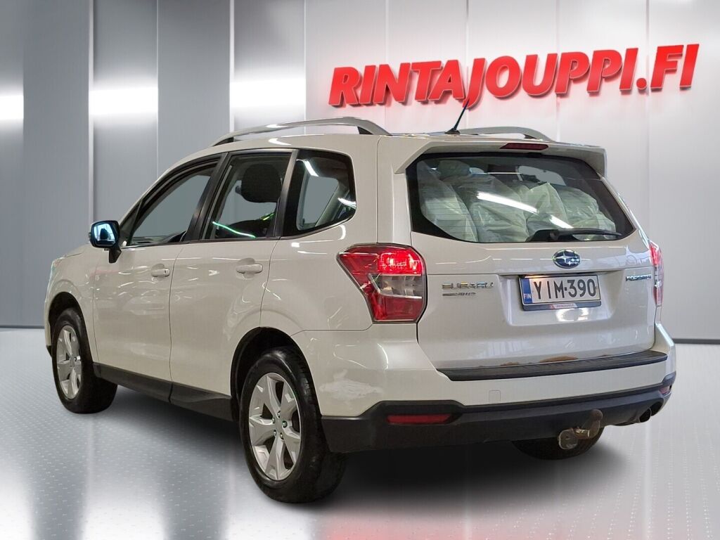 Subaru Forester 2013 Valkoinen