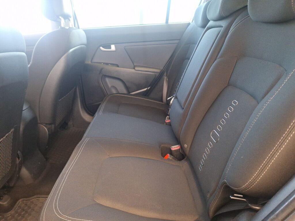 Kia Sportage 2013 Ruskea (beige)