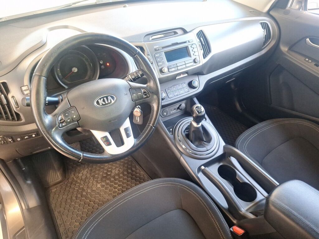Kia Sportage 2013 Ruskea (beige)