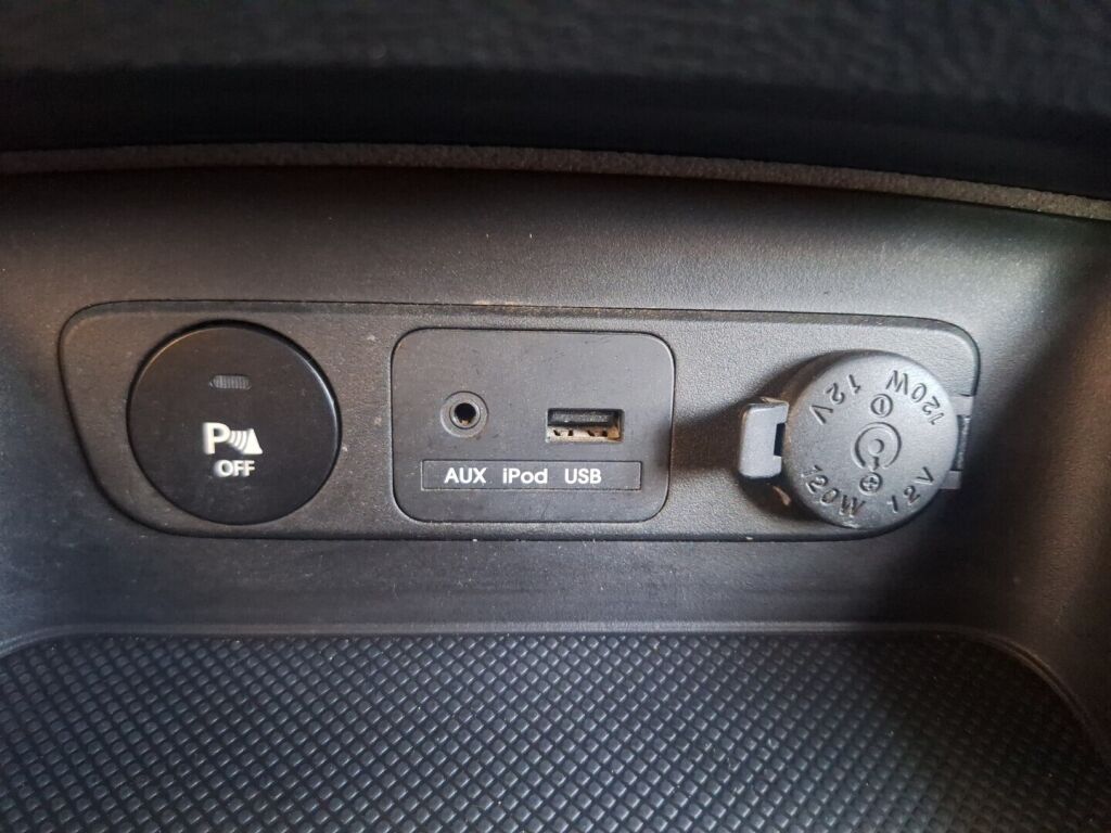 Kia Sportage 2013 Ruskea (beige)