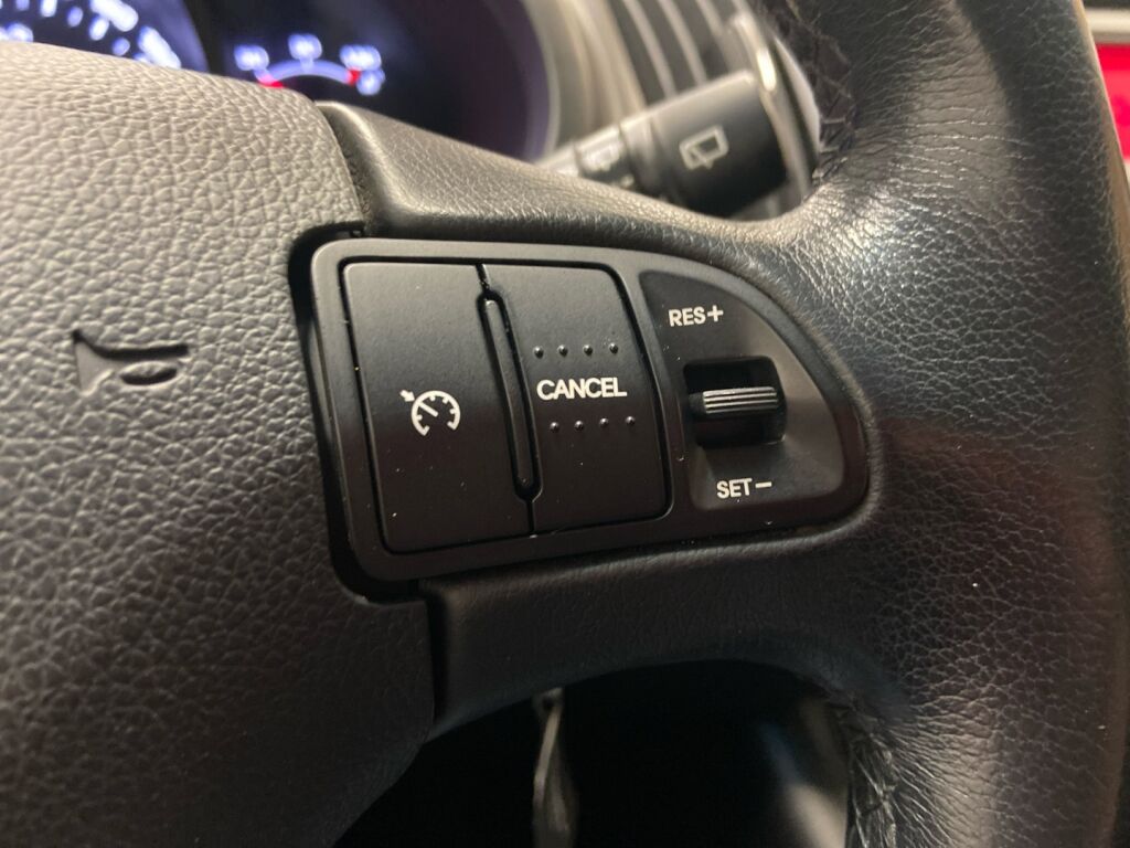 Kia Sportage 2013 Ruskea (beige)