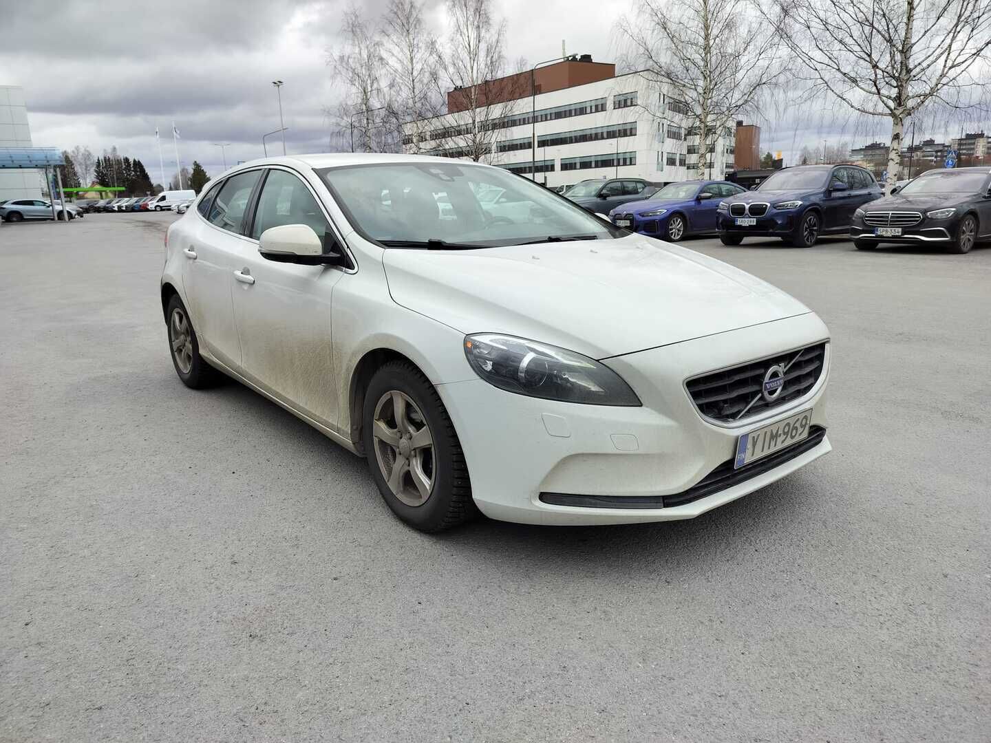 Volvo V40