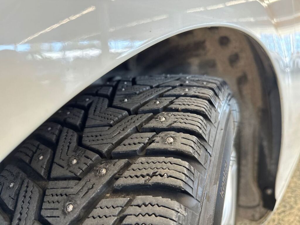 Volvo V40 2013 Valkoinen