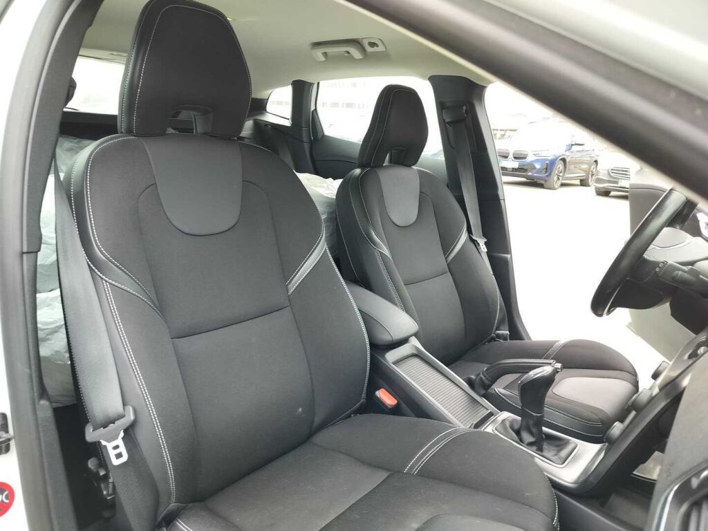 Volvo V40 2013 Valkoinen