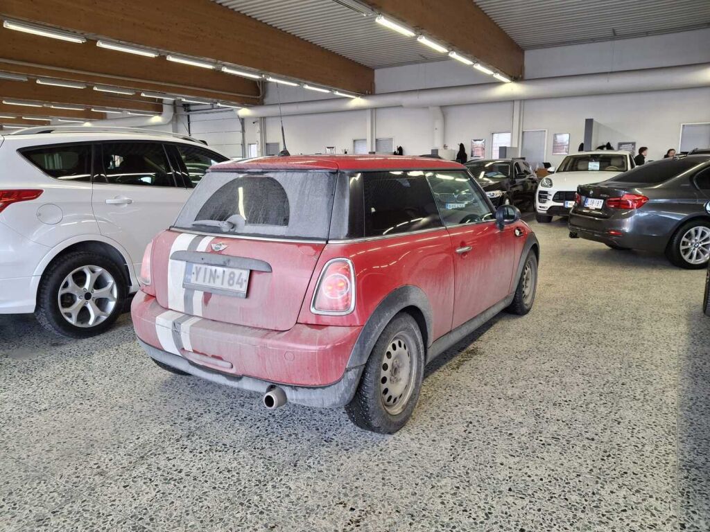 Mini One 2011 Punainen