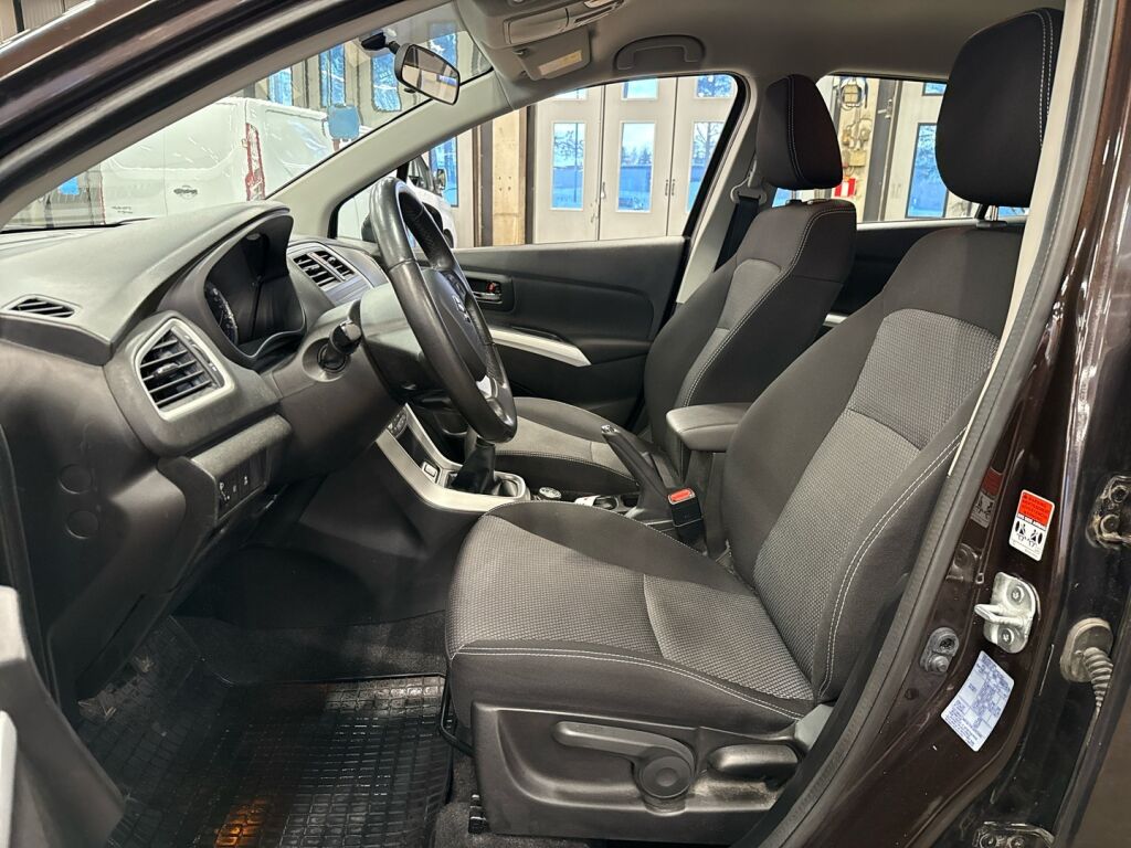 Suzuki SX4 S-Cross 2014 Ruskea (beige)