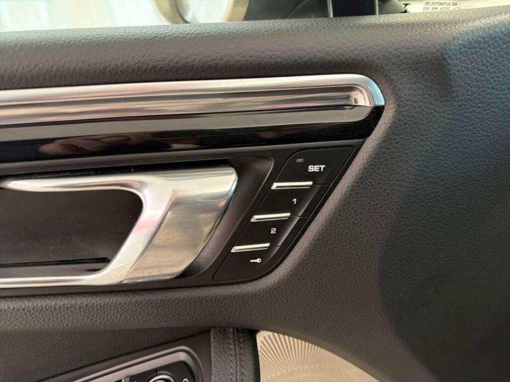 Porsche Macan 2014 Harmaa