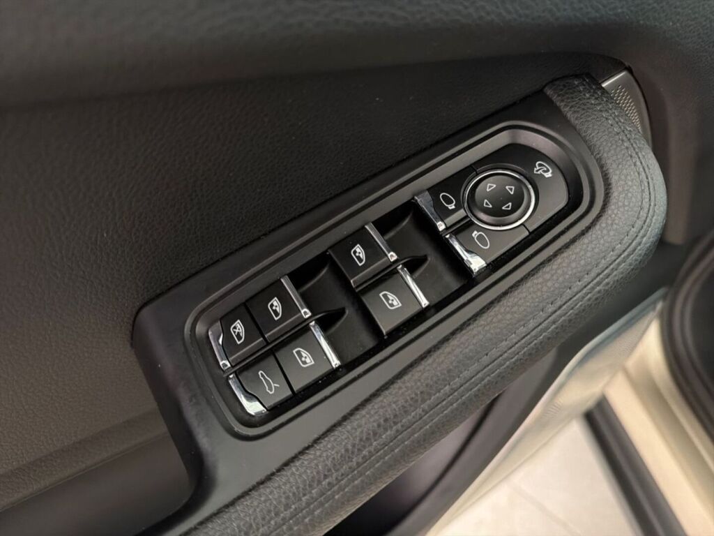 Porsche Macan 2014 Harmaa