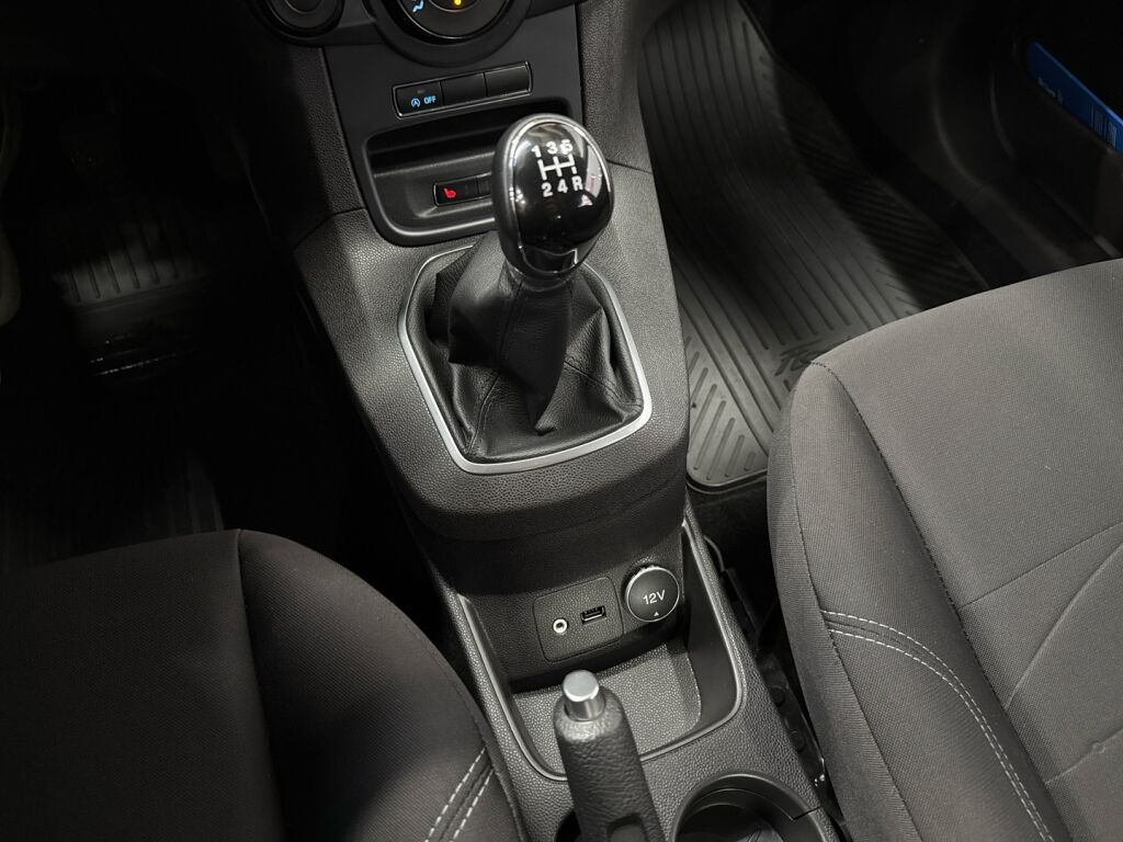 Ford Fiesta 2014 Harmaa