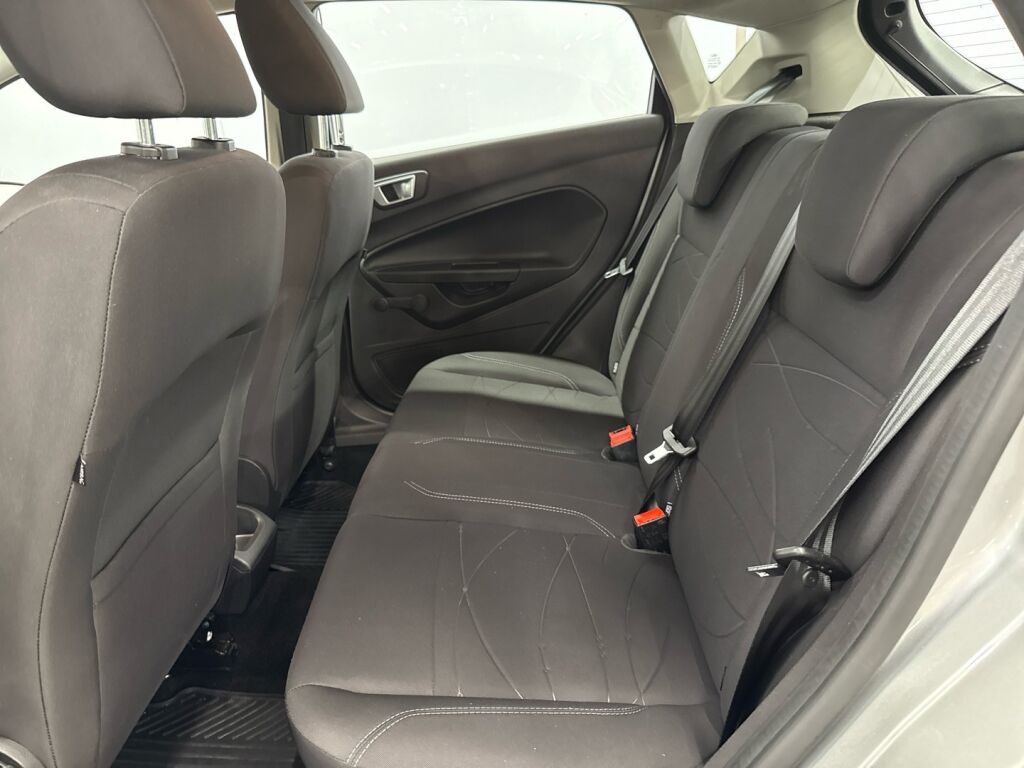 Ford Fiesta 2014 Harmaa