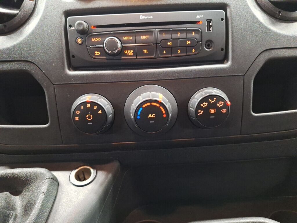 Nissan NV400 2014 Harmaa