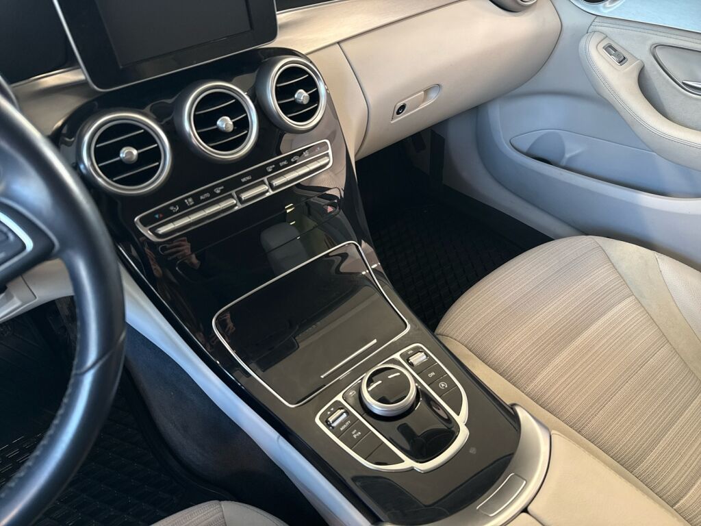 Mercedes-Benz C 2014 Sininen