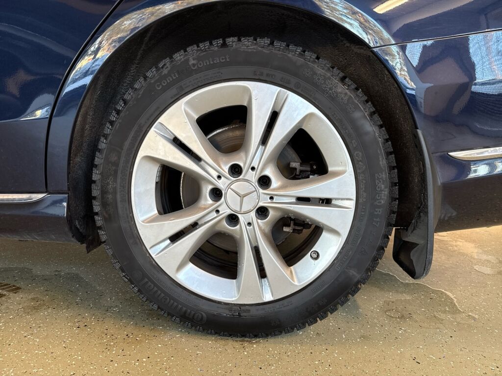 Mercedes-Benz C 2014 Sininen