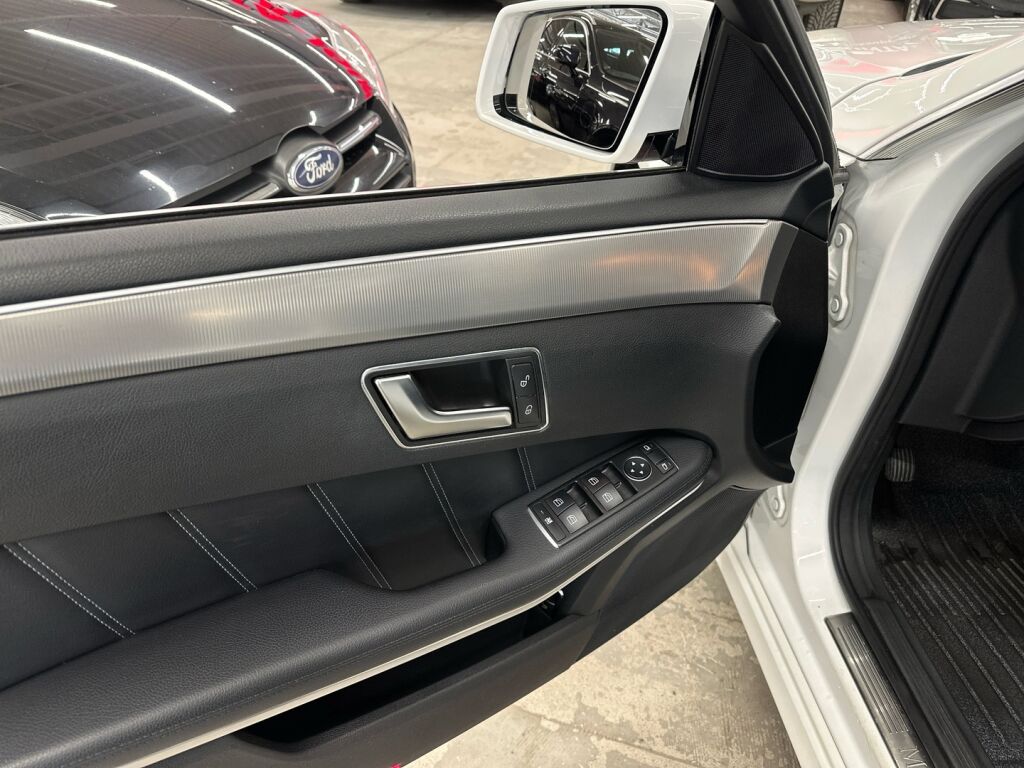 Mercedes-Benz E 2014 Valkoinen