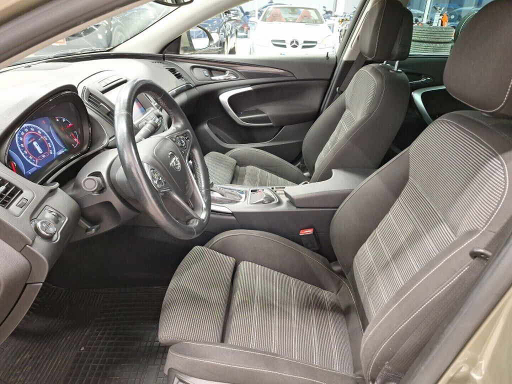 Opel Insignia 2015 Ruskea (beige)