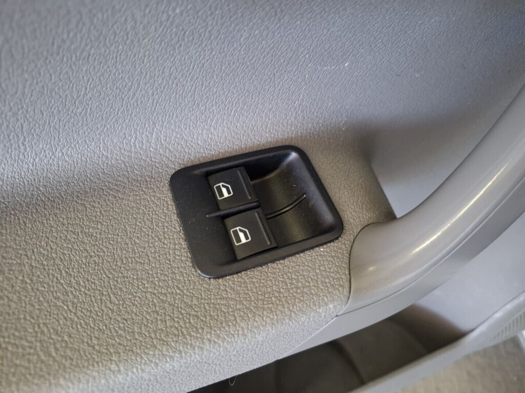 Volkswagen Caddy 2009 Harmaa