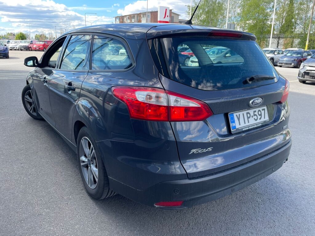 Ford Focus 2014 Harmaa