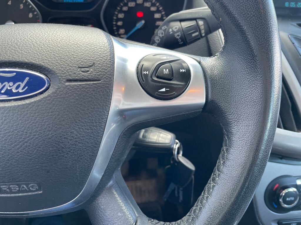 Ford Focus 2014 Harmaa