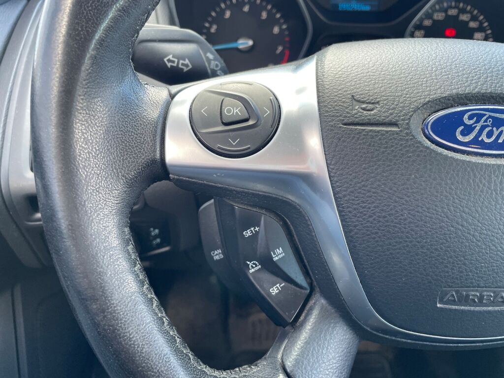 Ford Focus 2014 Harmaa