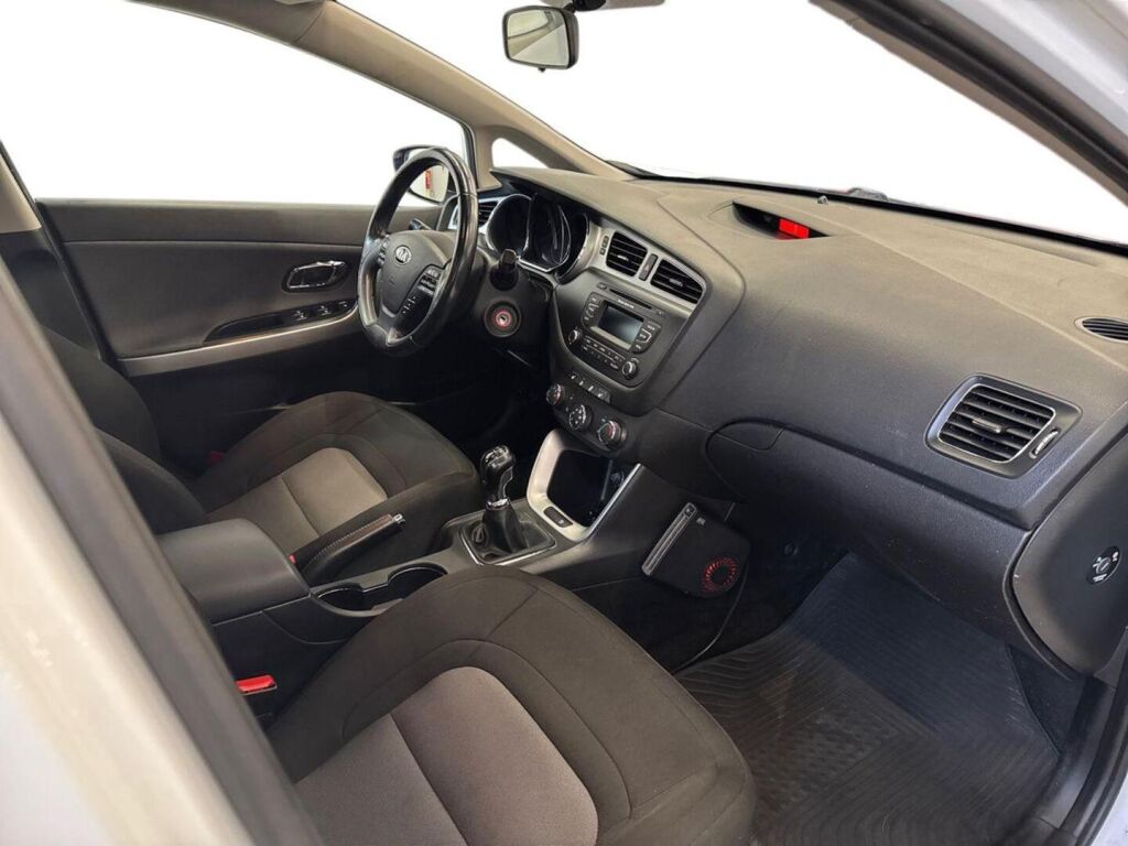 Kia Ceed 2015 Valkoinen