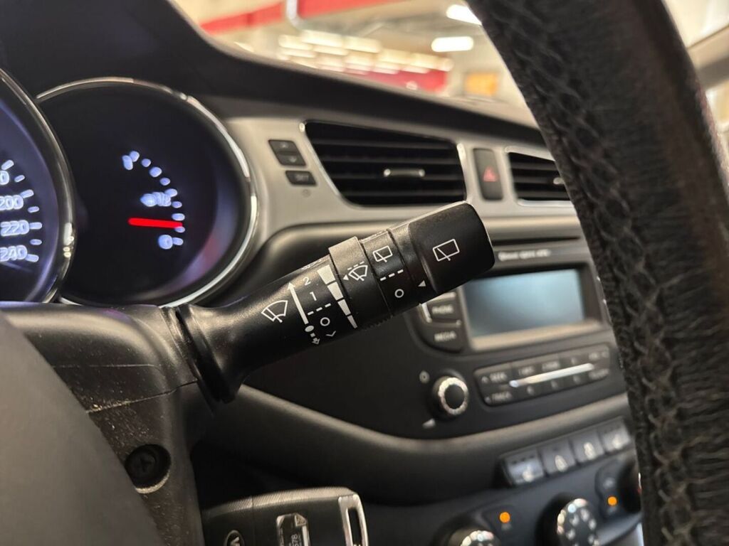 Kia Ceed 2015 Valkoinen