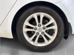 Kia Ceed 2015 Valkoinen