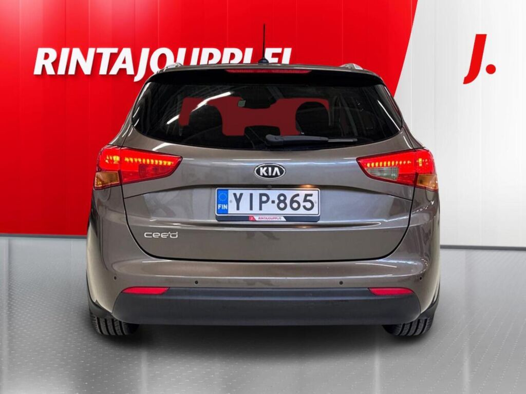 Kia Ceed 2014 Ruskea (beige)