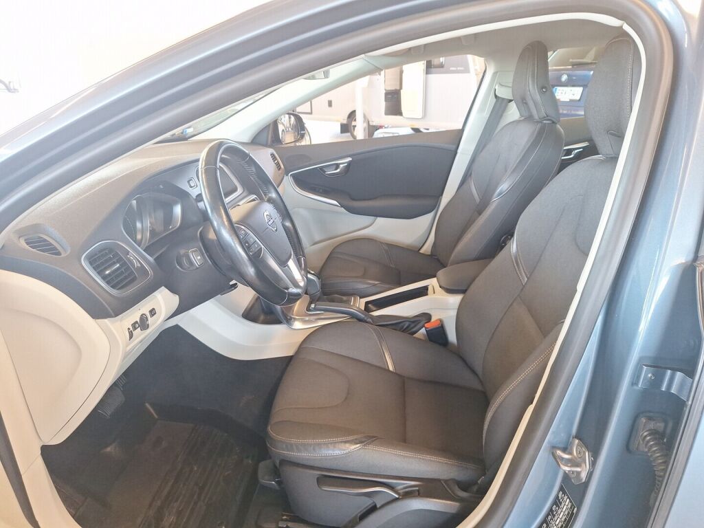 Volvo V40 Cross Country 2014 Sininen