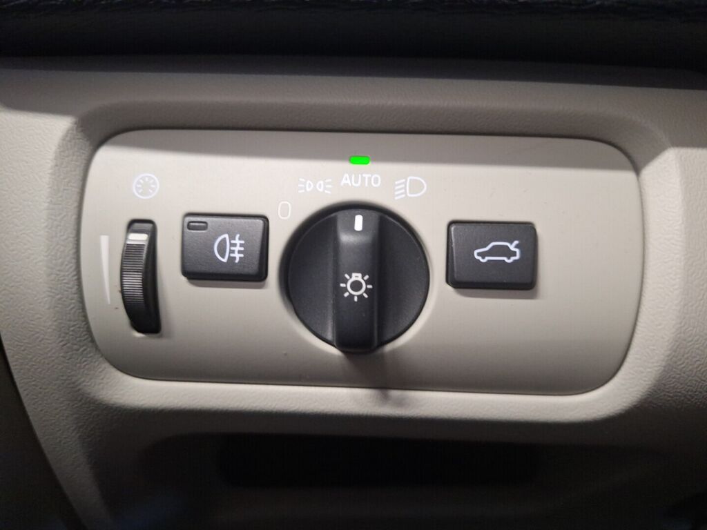 Volvo V40 Cross Country 2014 Sininen