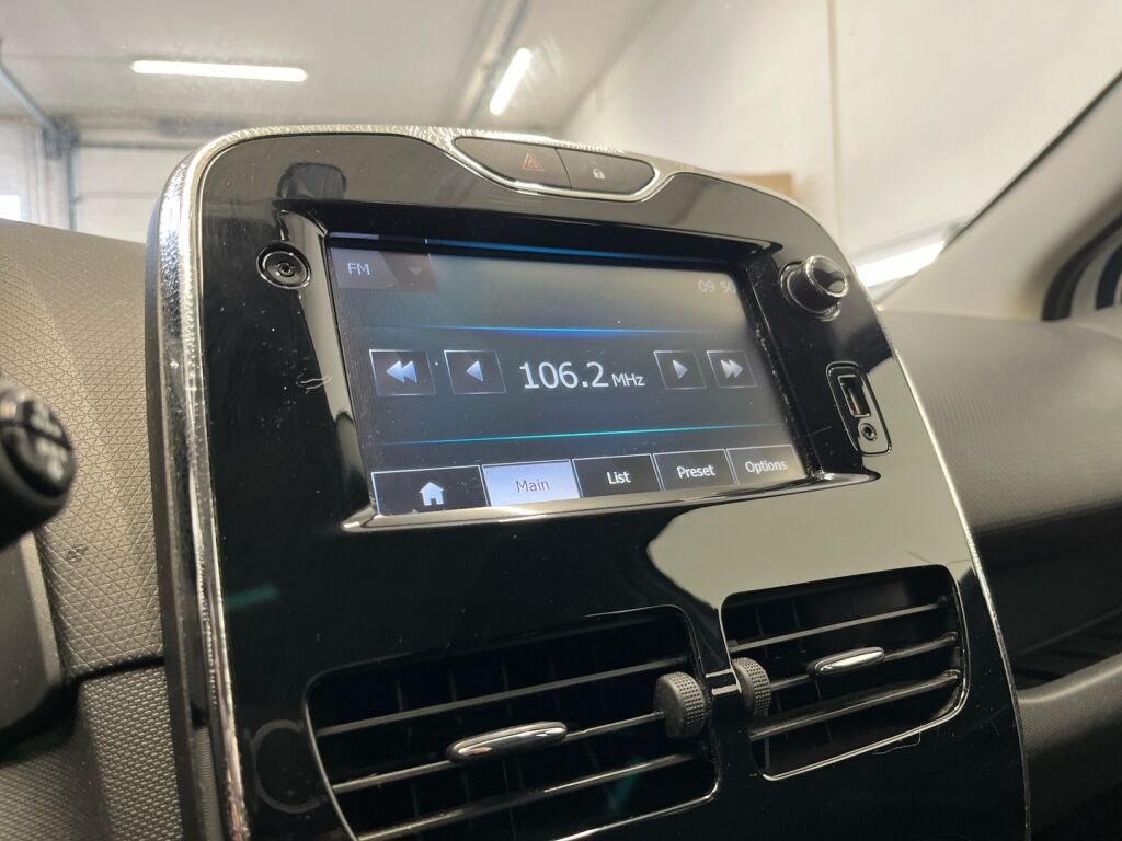 Renault Clio 2014 Valkoinen