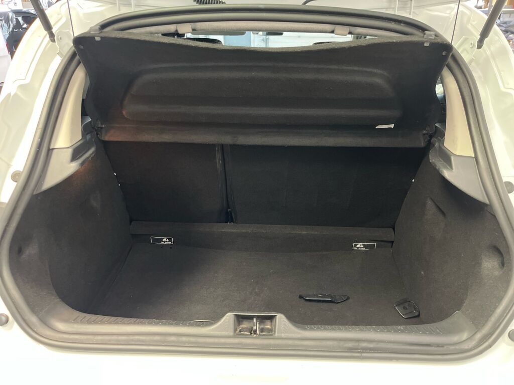 Renault Clio 2014 Valkoinen